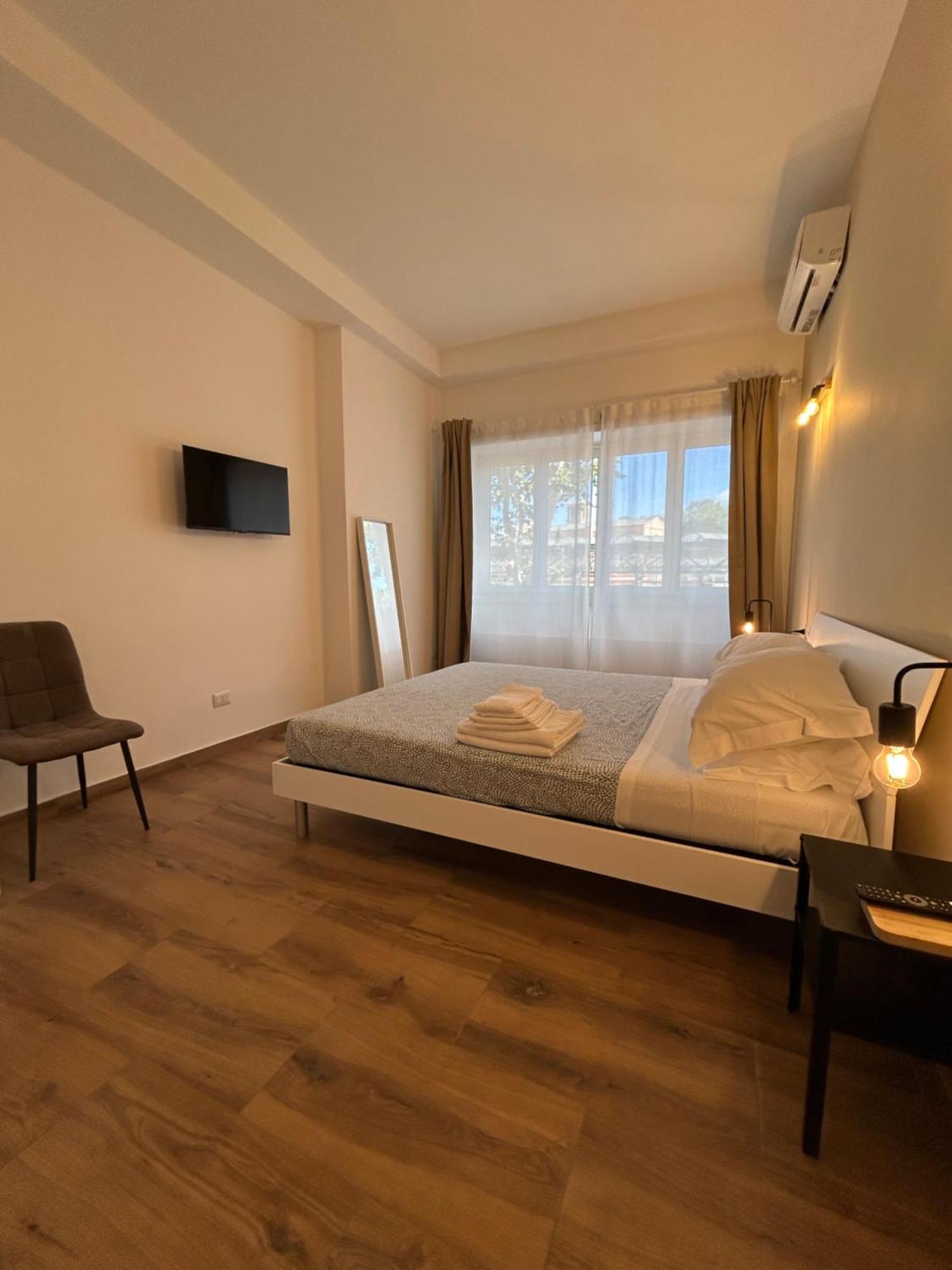 Interno 2 Alle Mura, Rome